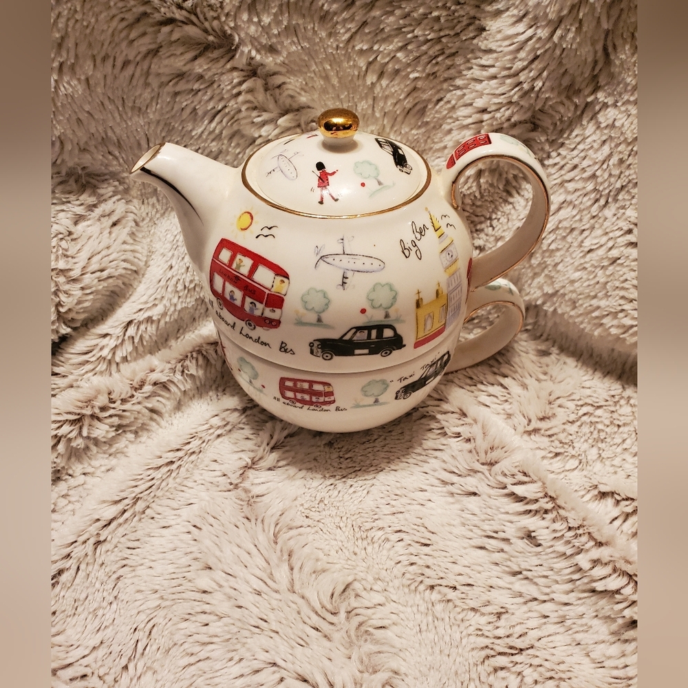 Vintage James Sadler London England Teapot & Tea Cup Nesting Set Cottagecore